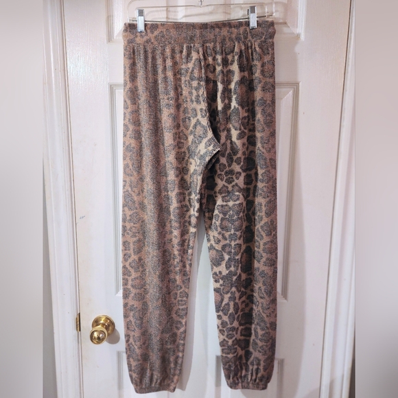 LNA Leopard Cheetah Rib Knit Pants Joggers - Picture 5 of 11